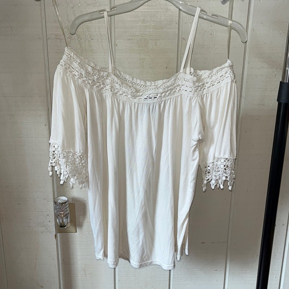 Off White Crochet Rue21 Top - Picture 1 of 4
